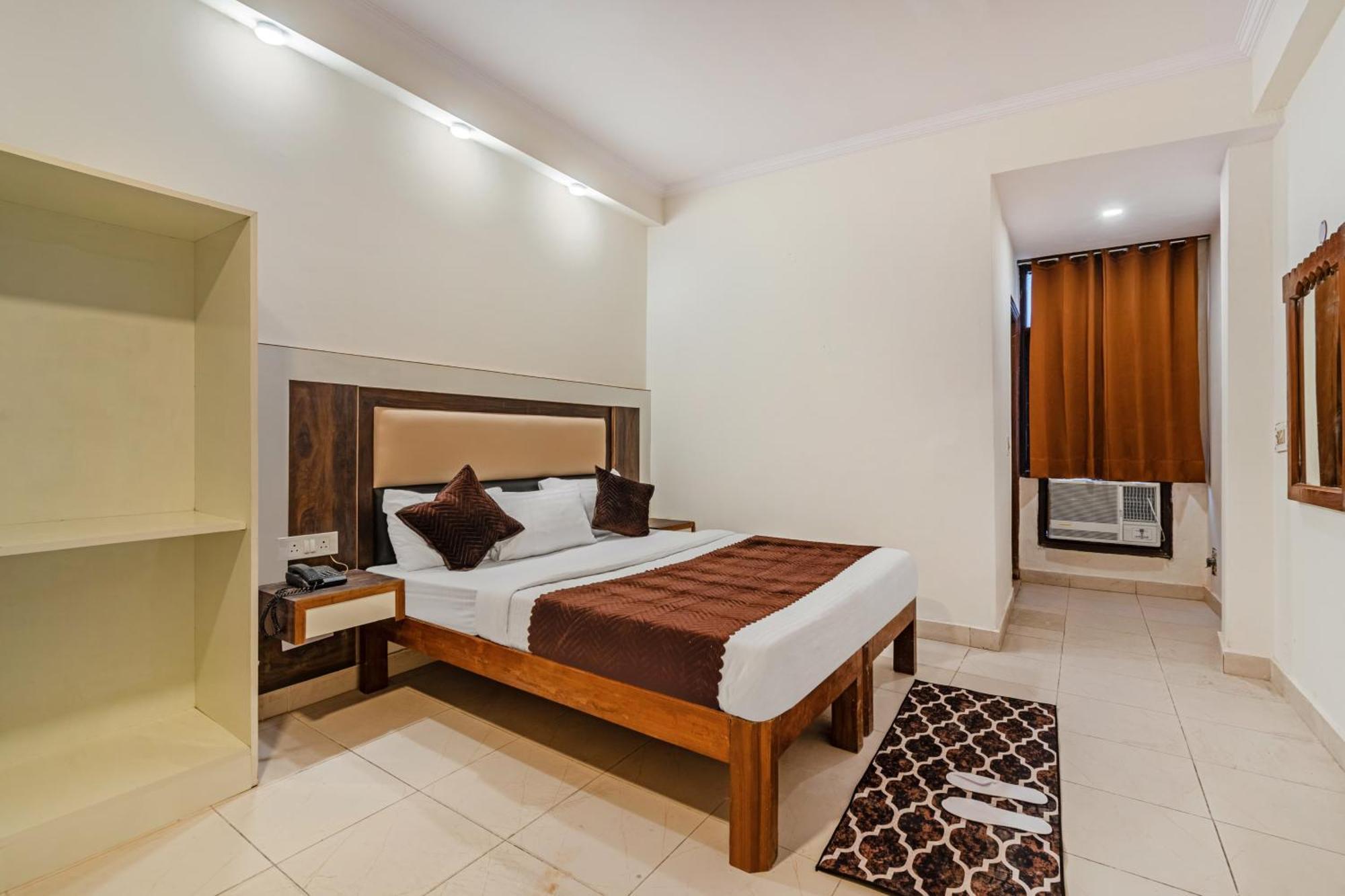 דלהי Hotel South Indian מראה חיצוני תמונה