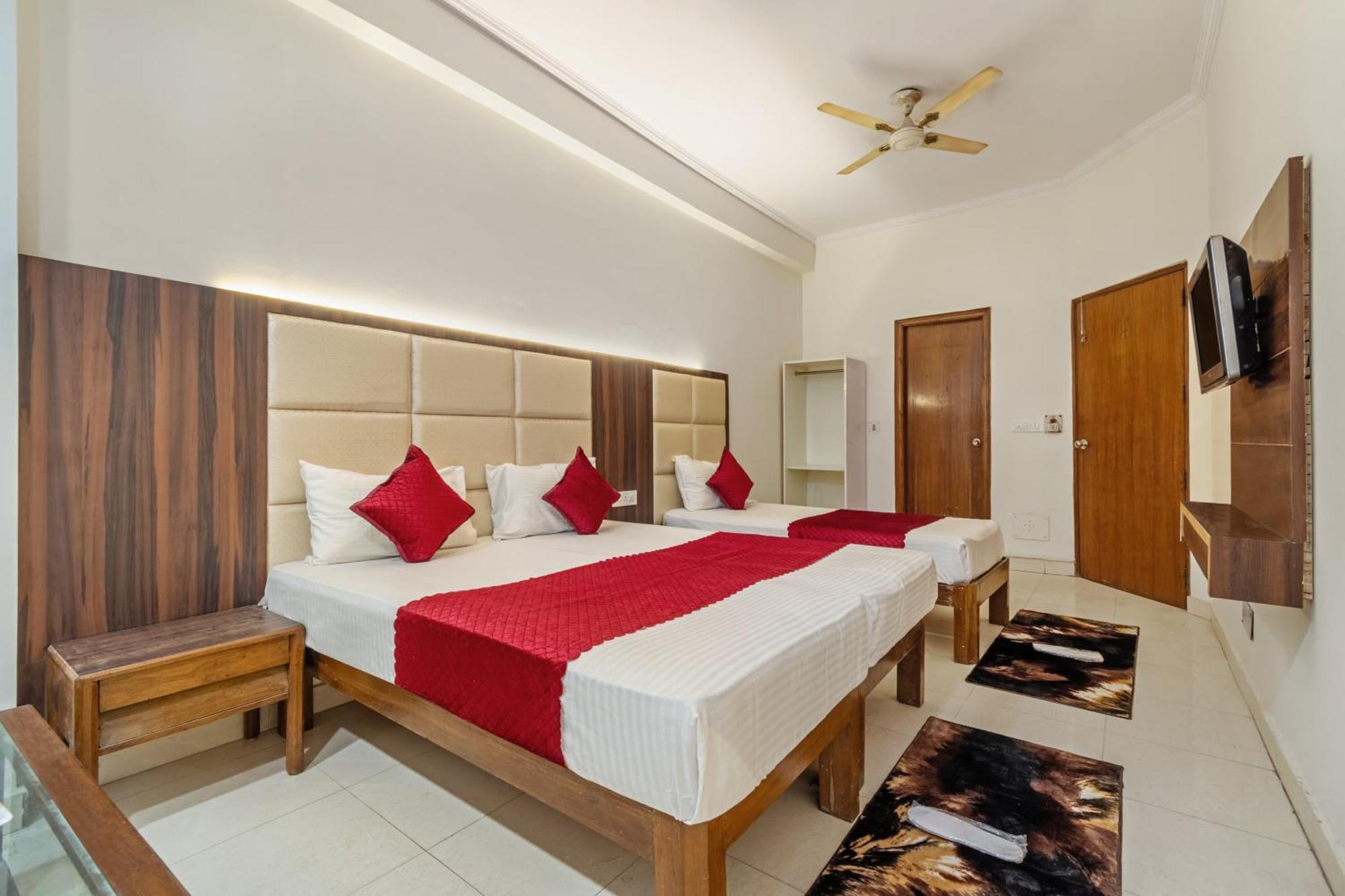 דלהי Hotel South Indian מראה חיצוני תמונה
